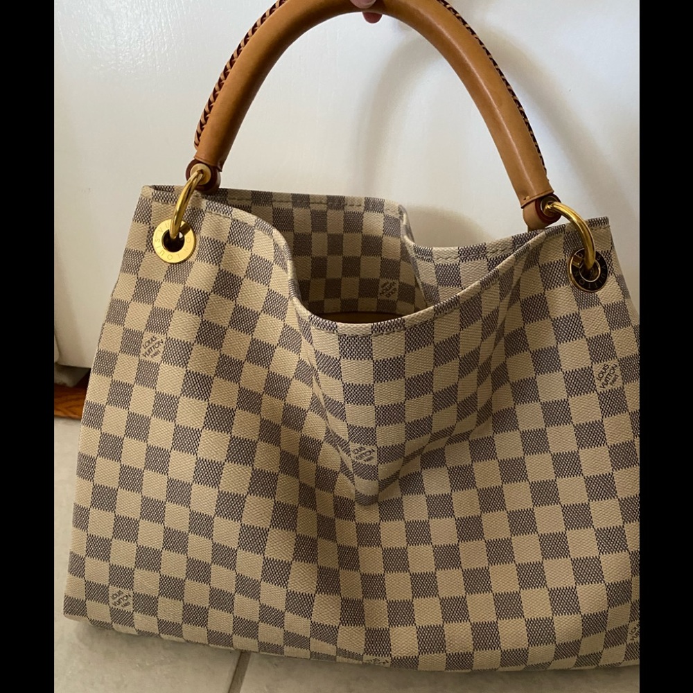 Authentic Louis Vuitton Artsy